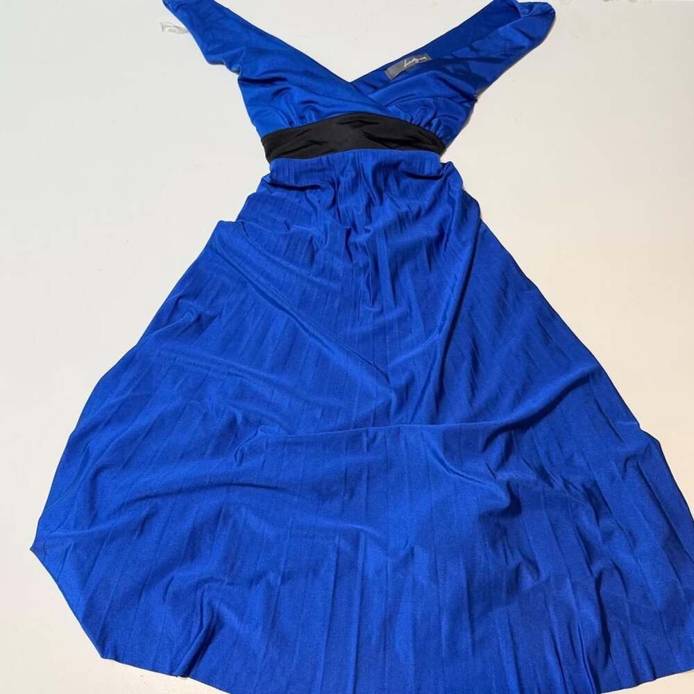 twenty one Vintage Early 2000s Royal Blue Pleated Midi Dress Size S